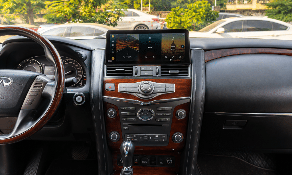 Unità principale Android di Nissan Patrol Y62